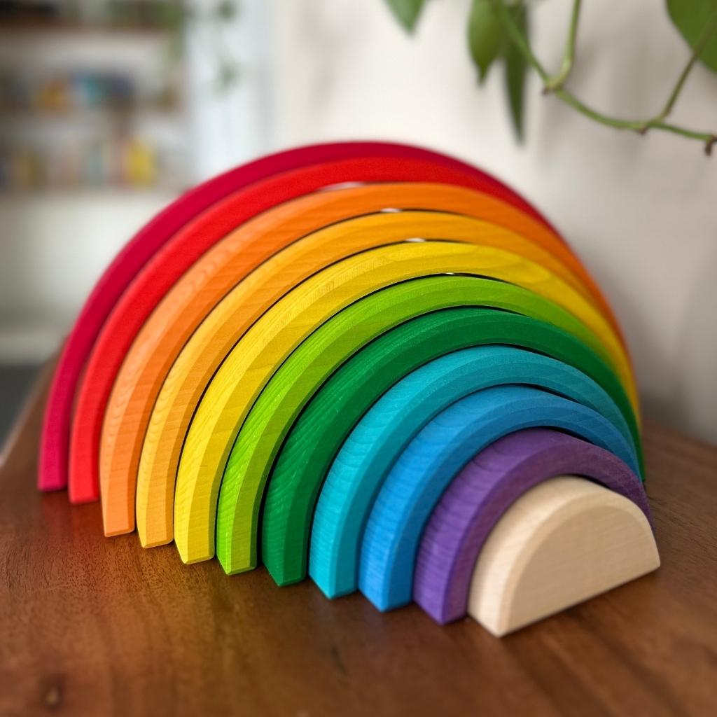 Großer Montessori Regenbogen aus Holz – komplettes Holzspielzeug-Set